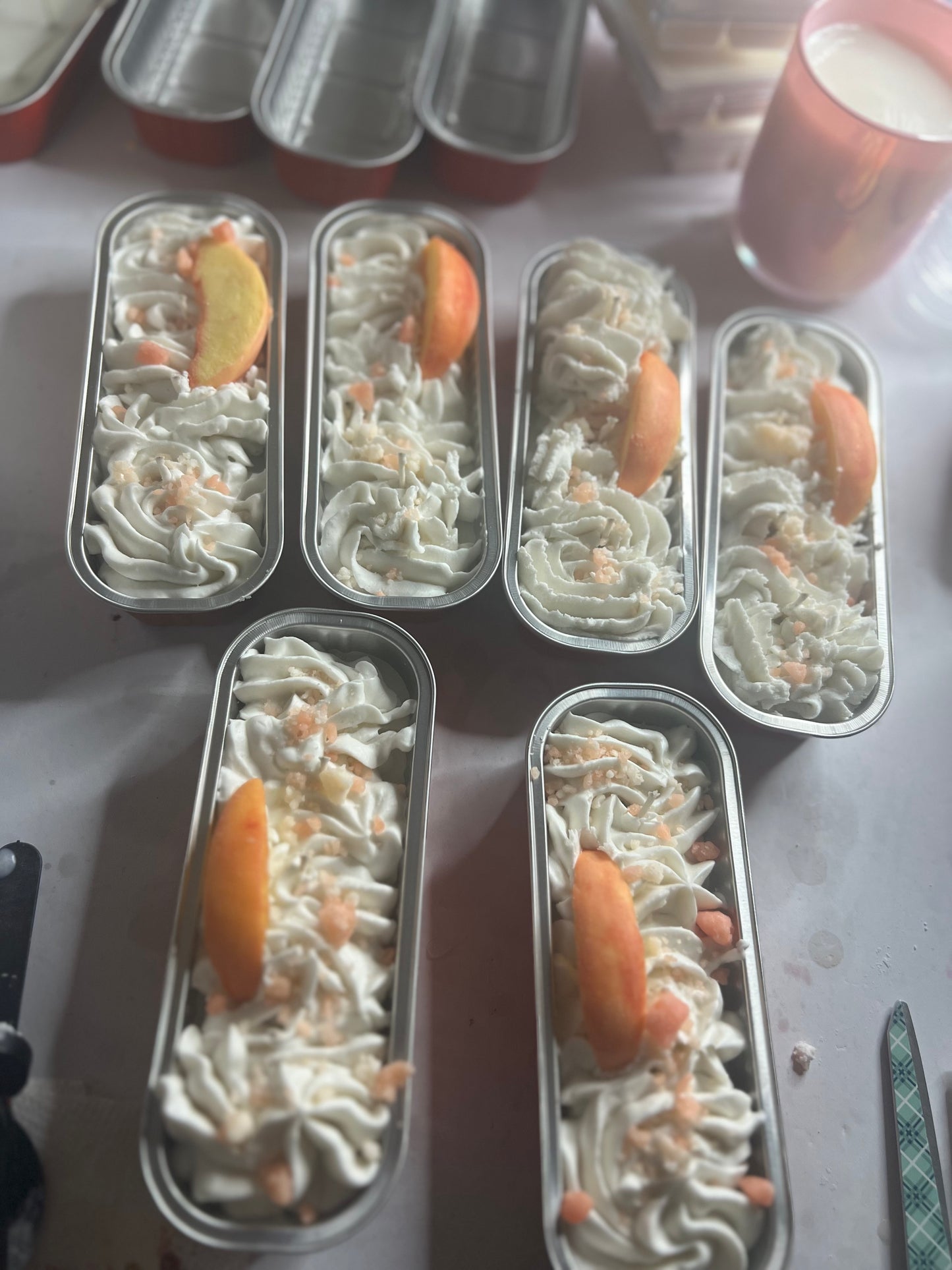 Peaches 🍑 Cream l soy wax | mini dessert candle l mini peaches treat
